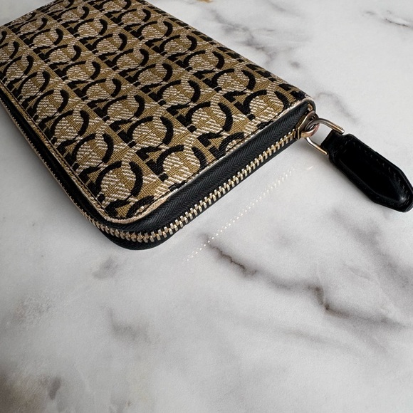 Salvatore Ferragamo Gancini canvas zip long wallet - Picture 4 of 8